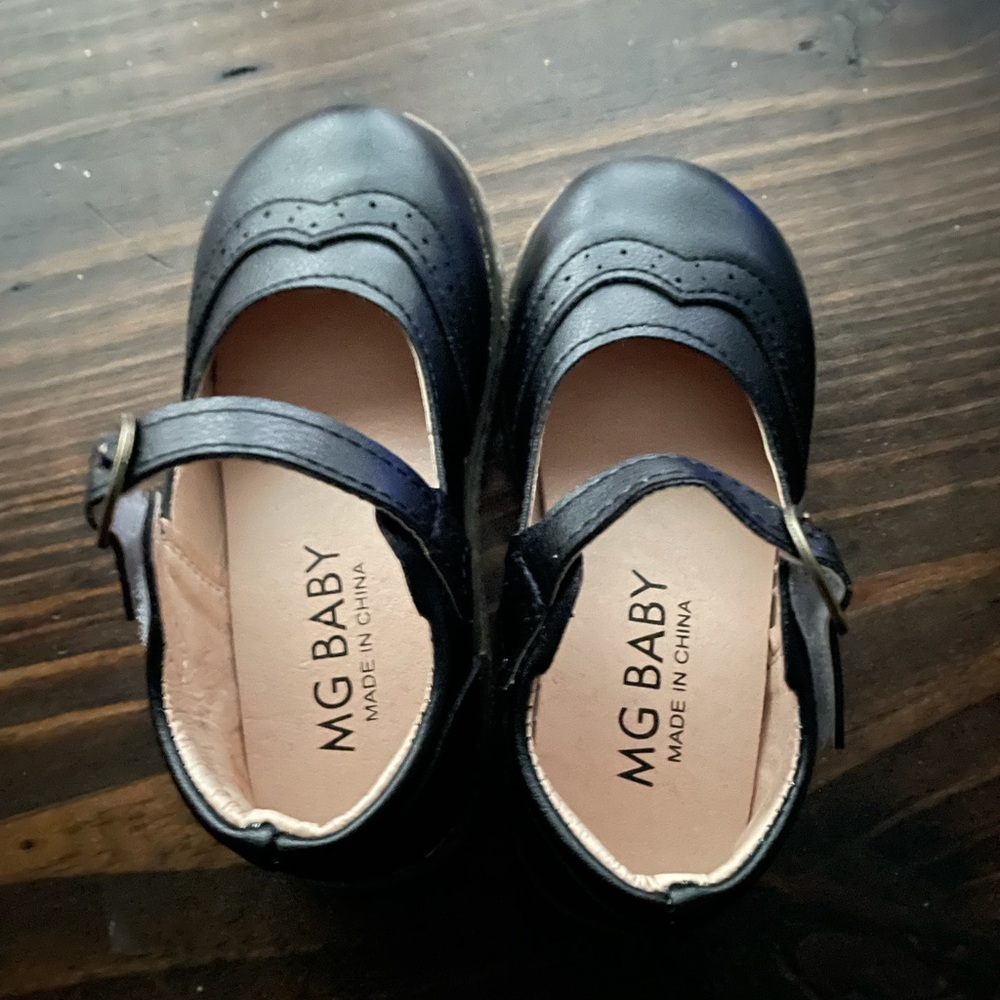 Little girls Maryjane shoes